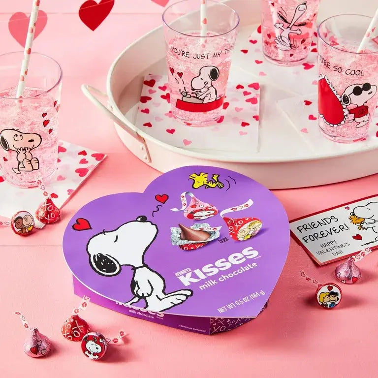 Hershey's Kisses Snoopy & Friends chocolates con leche San Valentín. Gift Bix Fur Friends Finds