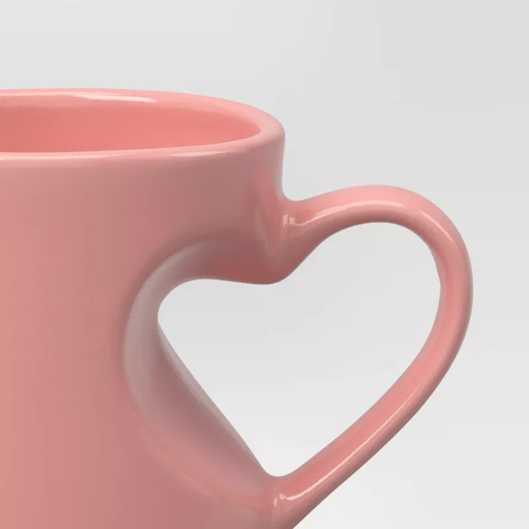 Taza con asa en forma de corazón  rosa ♥️