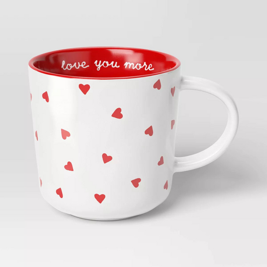Taza "Love You More" Blanca con corazones rojos